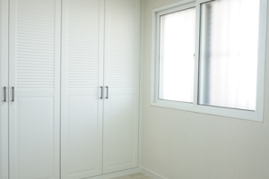 흑백의 조화, 수원 매탄동 성일아파트 인테리어로 공간 확장과 실용성을 완벽하게 구현하기