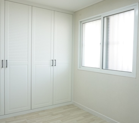 흑백의 조화, 수원 매탄동 성일아파트 인테리어로 공간 확장과 실용성을 완벽하게 구현하기