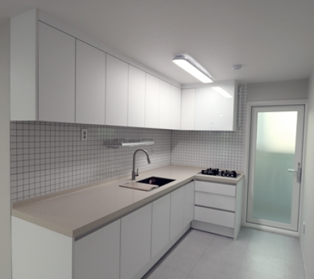 차분한 화이트톤으로 깔끔하고 고급스러운 영통 신나무실 5단지 아파트 인테리어