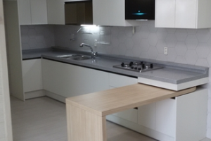 흑경 후드로 세련된 수원 아파트 주방 리모델링! 화이트하이그로시와 파세코의 독특한 조화