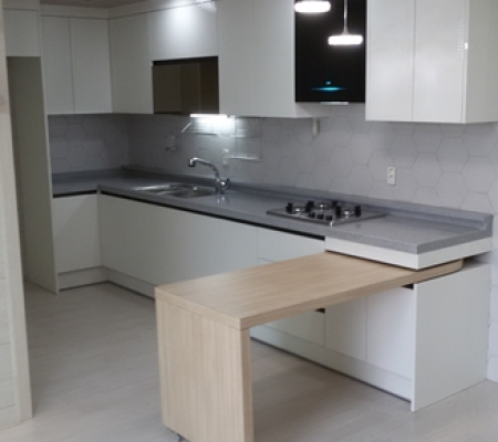 흑경 후드로 세련된 수원 아파트 주방 리모델링! 화이트하이그로시와 파세코의 독특한 조화