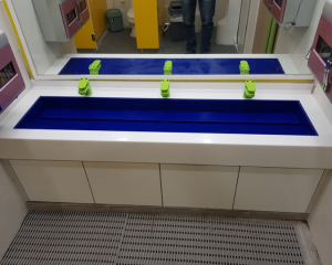 악어 수전으로 유아 세면대 교체하고,…