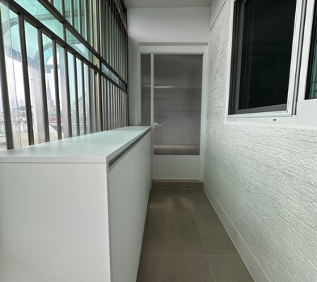 수원 매탄동 주택: 현대적인 화이트 인테리어로 새로운 변신!