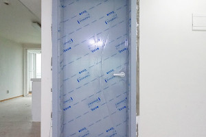 서울 주공아파트 리뉴얼: 도어 교체와 도배, 장판 시공의 완벽한 변신 사례