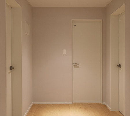 특별한 공간을 위한 슬림문틀 도어: 용인 현대아파트 4슬라이딩 설치 시공 사례