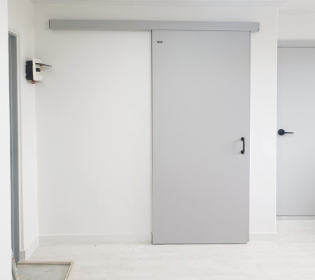 동탄 신도시의 혁신: 벽부형 행거도어 시공으로 완성하는 현대 인테리어