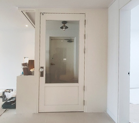 상월곡동의 매력: 여닫이 중문으로 세련되게 변신한 현관 인테리어!