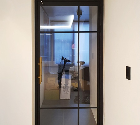 은평구 북한산 현대홈타운: 비대칭 양개 중문으로 공간의 넉넉함을 실현하다