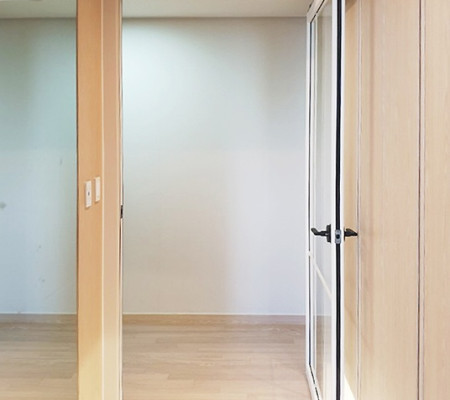 광명 푸르지오 아파트의 품격 UP! 양방향 스윙도어 중문시공 후기