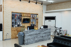 아이보리톤으로 완성한 순천 휴대폰 매장 인테리어: 모던함과 따뜻함의 조화